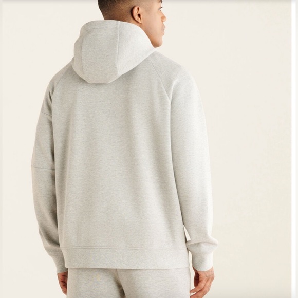 ROOTS Brand new never worn! - Picture 3 of 4